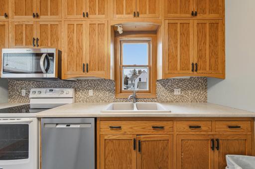 619 2nd Avenue NE, Waseca, MN 56093