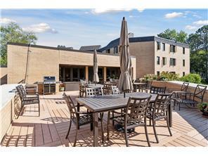 Communtiy Deck and Grill