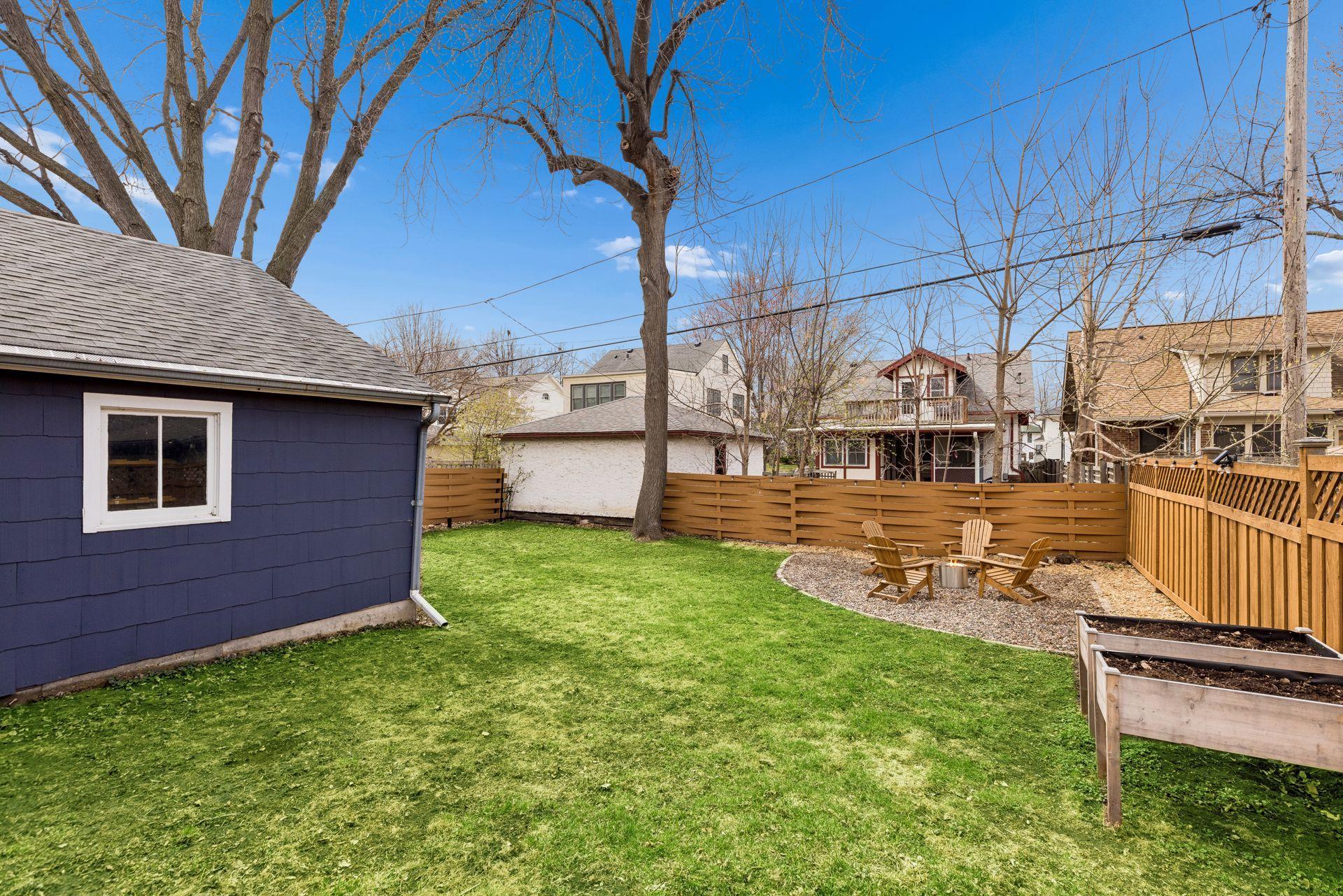 The home is not on an alley!