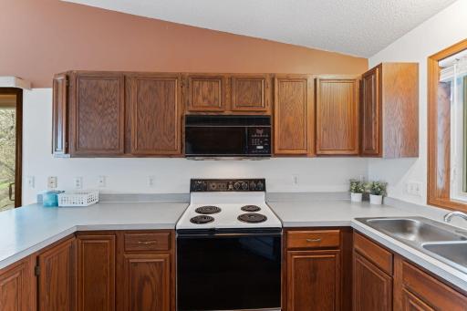2136 49th Way E, Inver Grove Heights, MN 55077