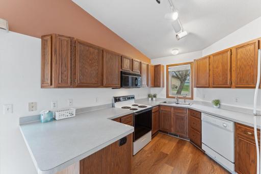 2136 49th Way E, Inver Grove Heights, MN 55077