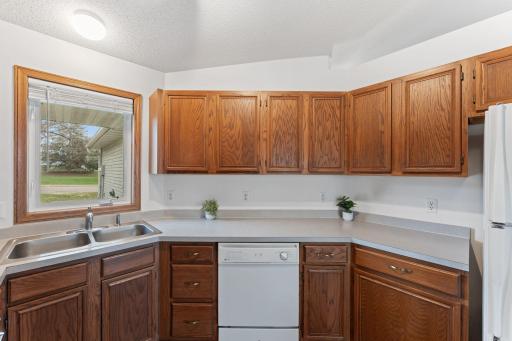 2136 49th Way E, Inver Grove Heights, MN 55077