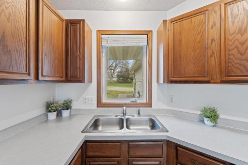 2136 49th Way E, Inver Grove Heights, MN 55077