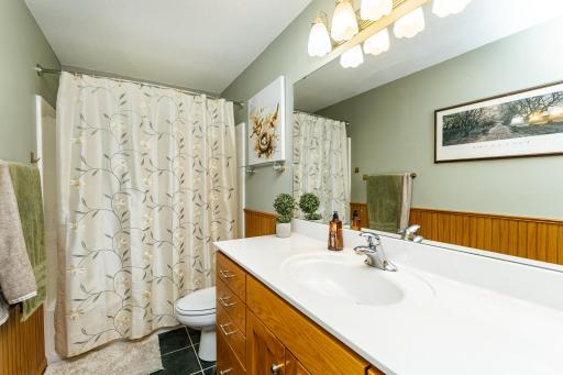 2112 Alice Lane SW, Rochester, MN 55902