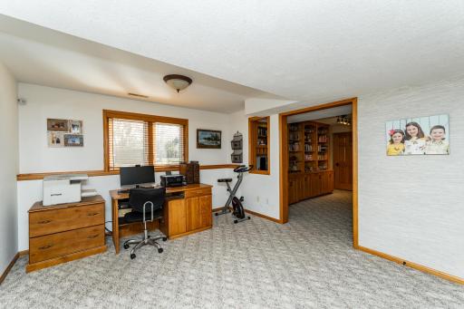 2112 Alice Lane SW, Rochester, MN 55902