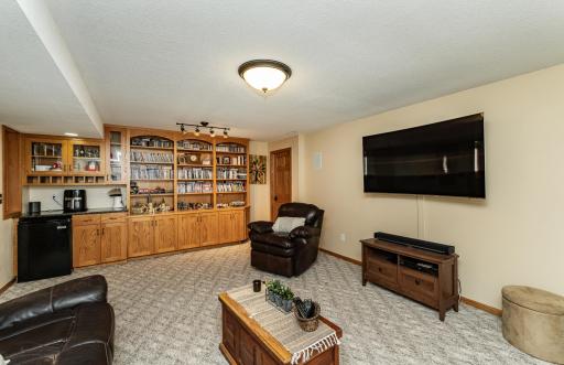 2112 Alice Lane SW, Rochester, MN 55902