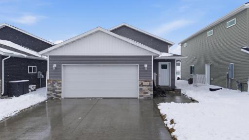709 1st Avenue, Horace, ND 58047
