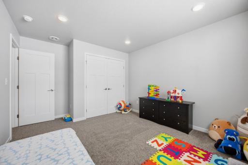 709 1st Avenue, Horace, ND 58047