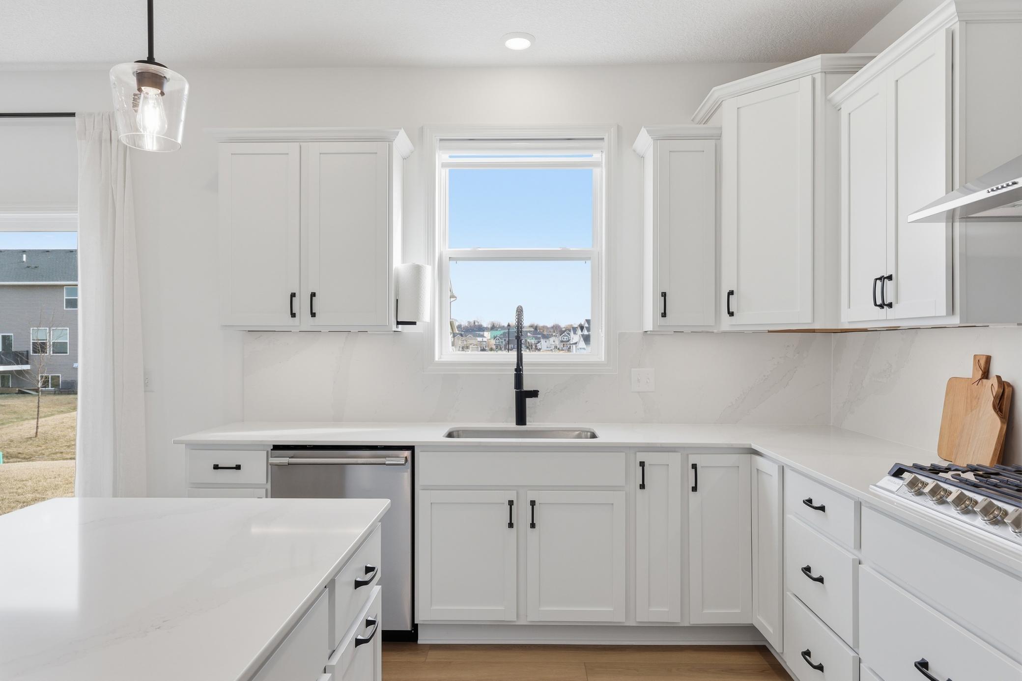 Single-bowl Kitchen Sink
