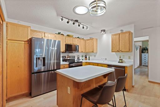9949 Tamarack Cove, Saint Paul, MN 55125