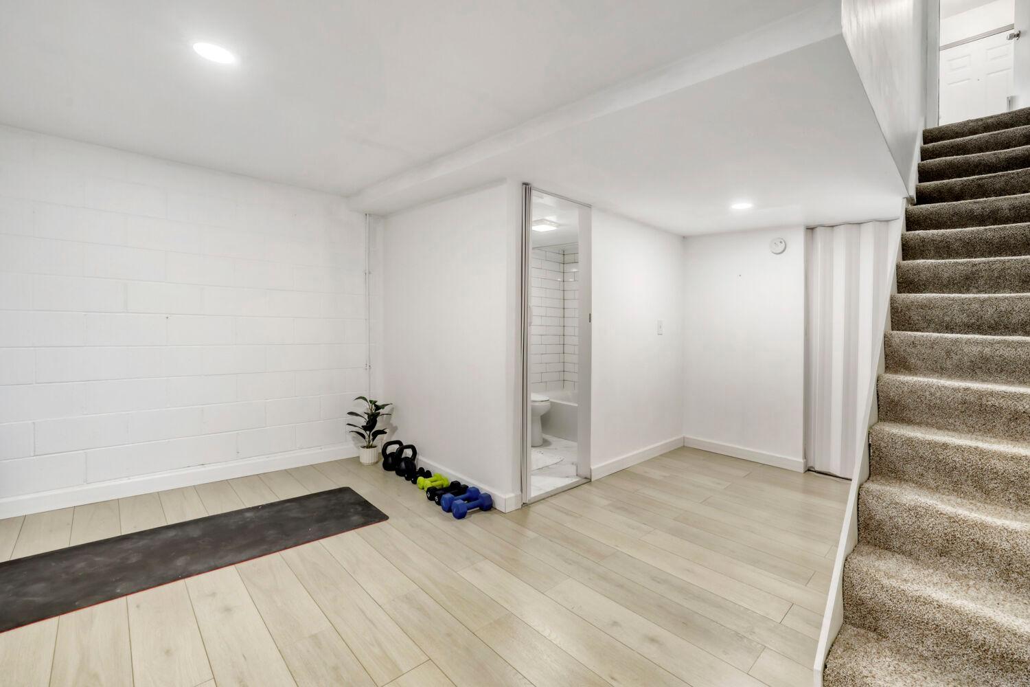 Great space for additional family room, exercise room, home office, more