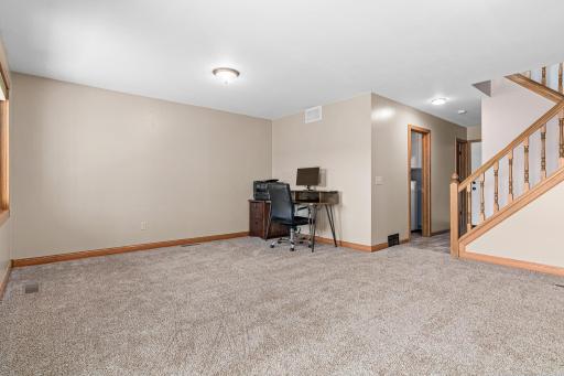5712 Royal Oaks Drive, Saint Paul, MN 55126