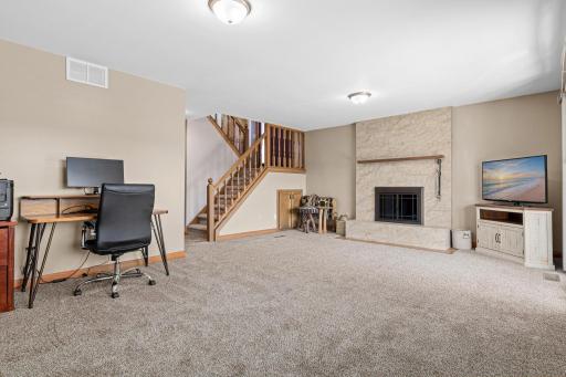 5712 Royal Oaks Drive, Saint Paul, MN 55126