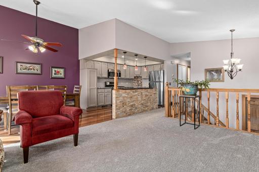 5712 Royal Oaks Drive, Saint Paul, MN 55126