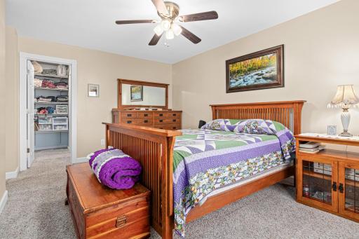 5712 Royal Oaks Drive, Saint Paul, MN 55126