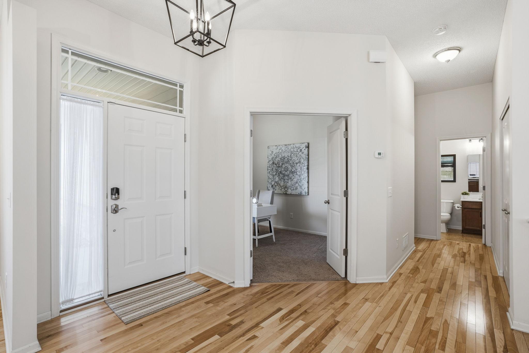 26-web-or-mls-6308 99th Ave N-26.jpg