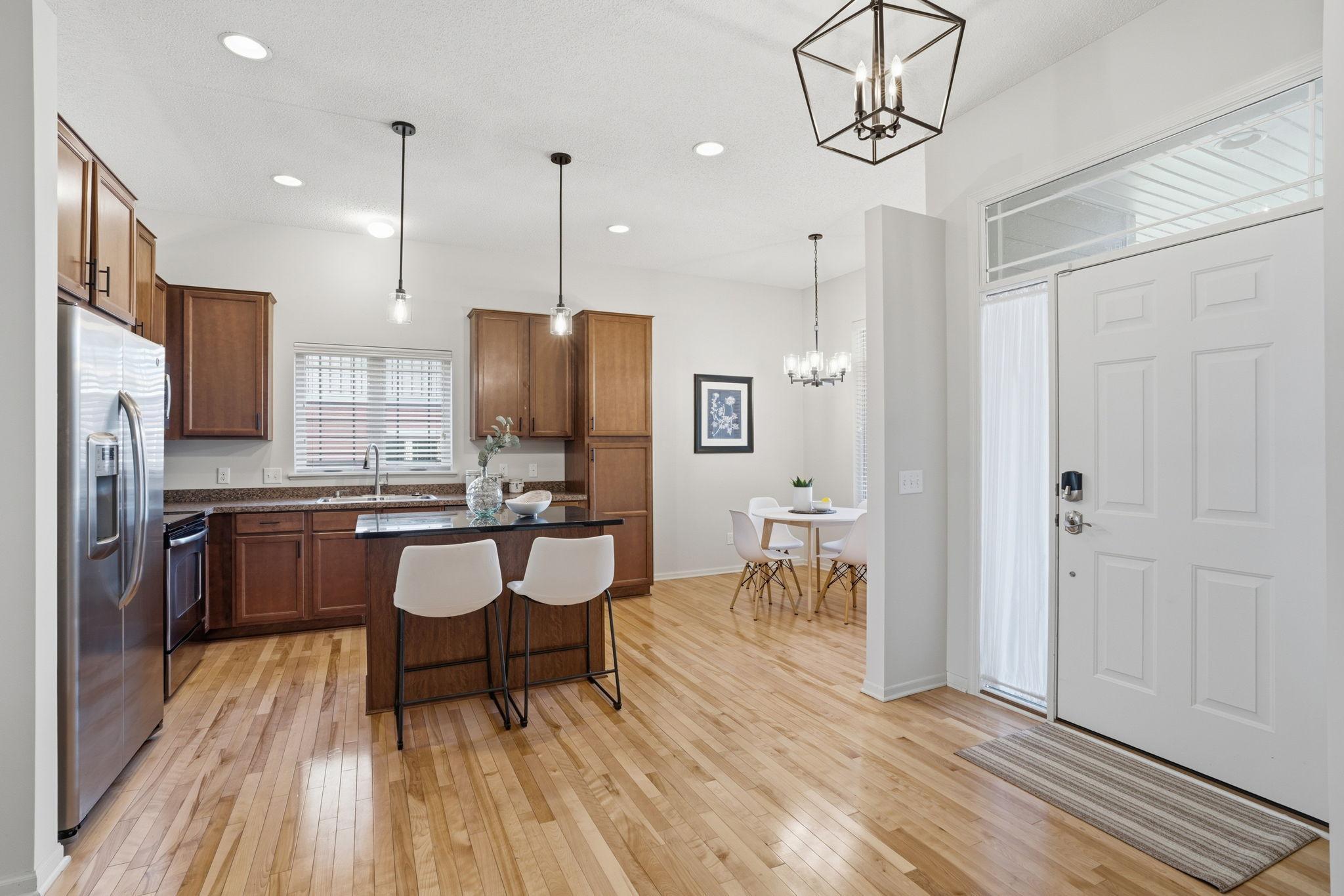 27-web-or-mls-6308 99th Ave N-27.jpg