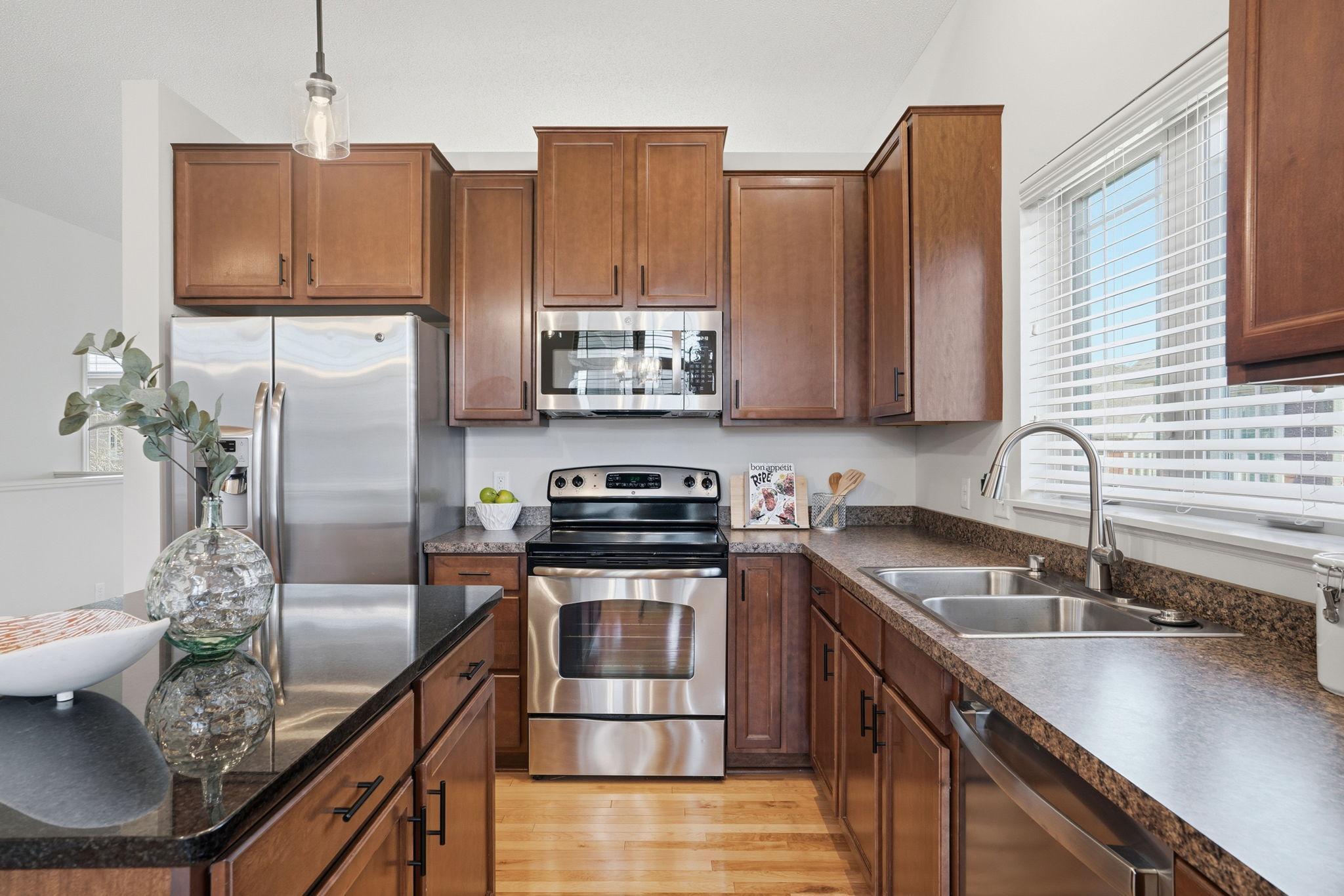 36-web-or-mls-6308 99th Ave N-36.jpg