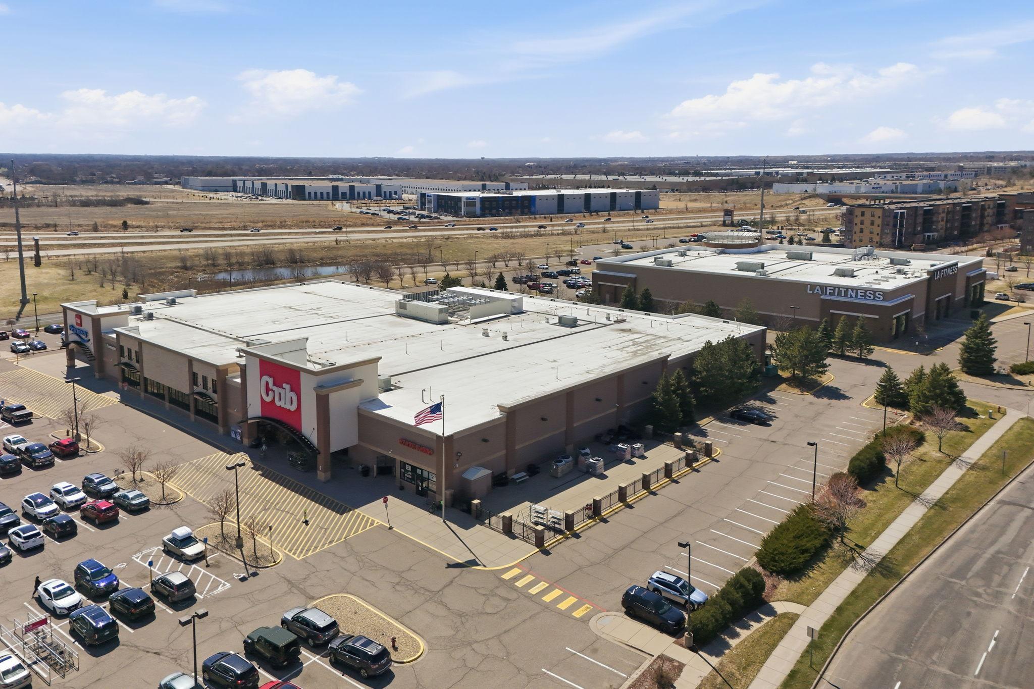 25-web-or-mls-6308 99th Ave N-25.jpg