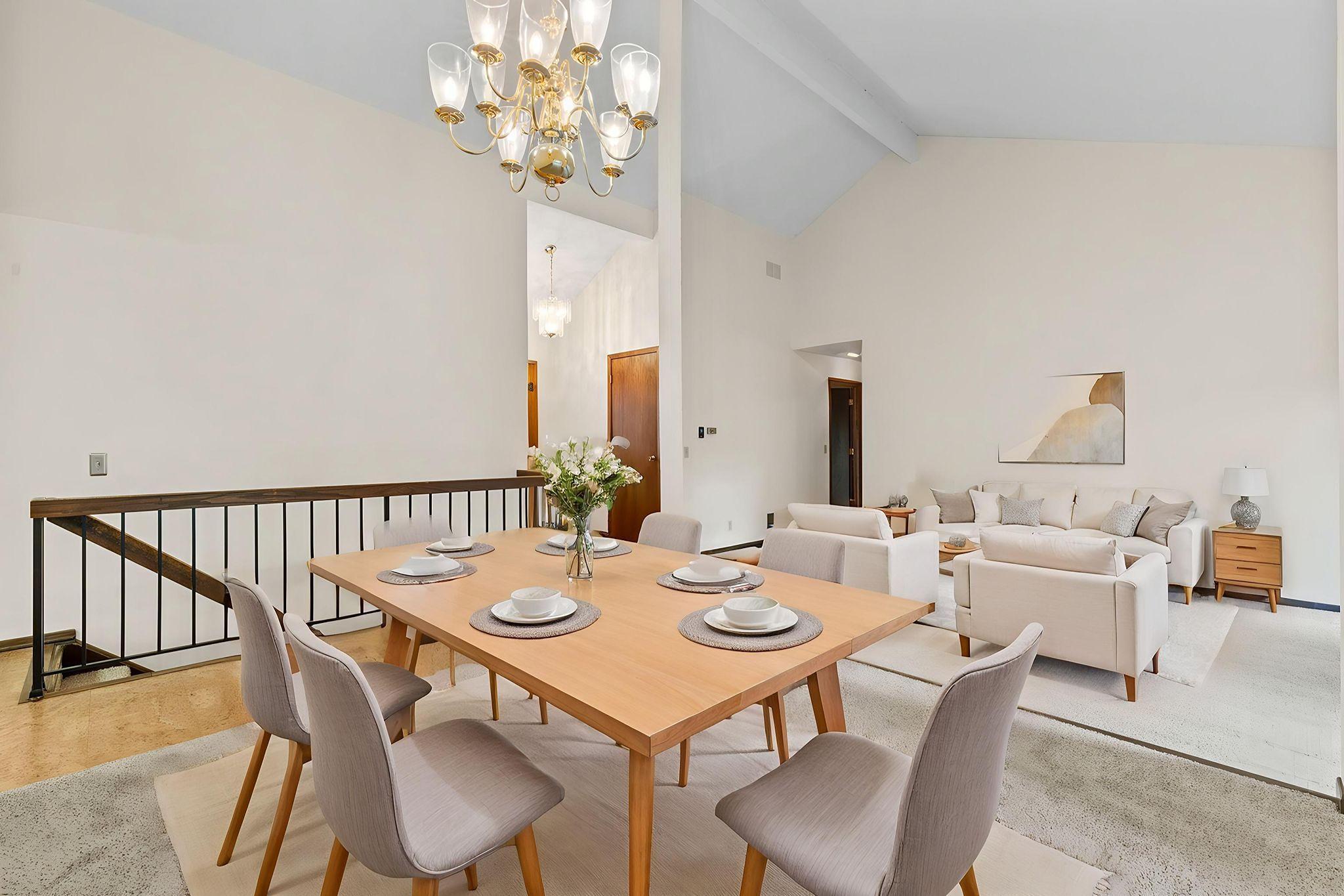 virtual staging - 10302 toledo circle - 121.jpg