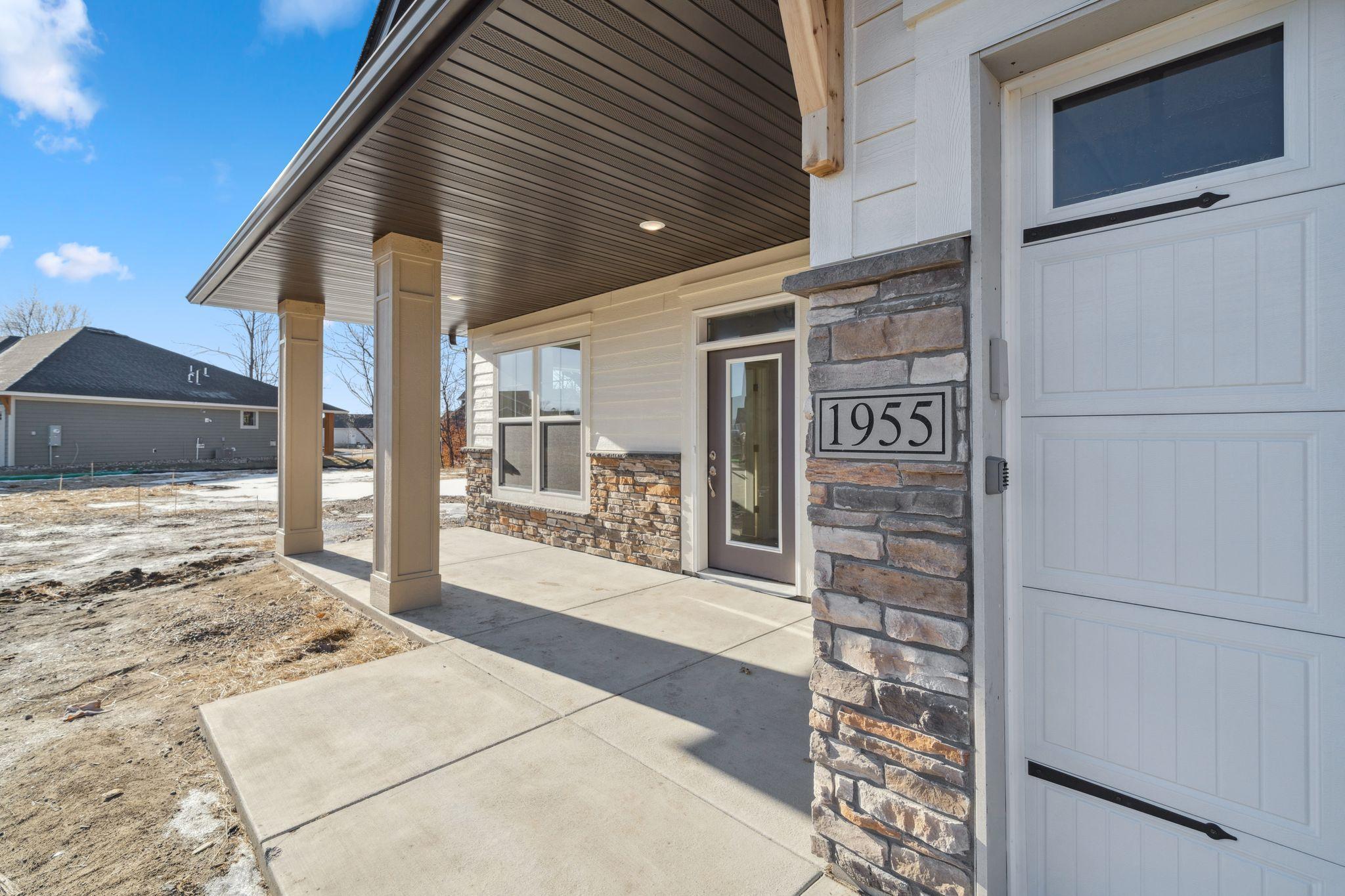 Photos of a similar Legend. Options and selections may vary.