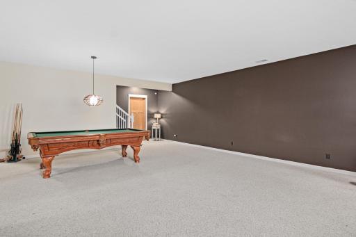 2710 Red Splendor Circle E, Saint Paul, MN 55119