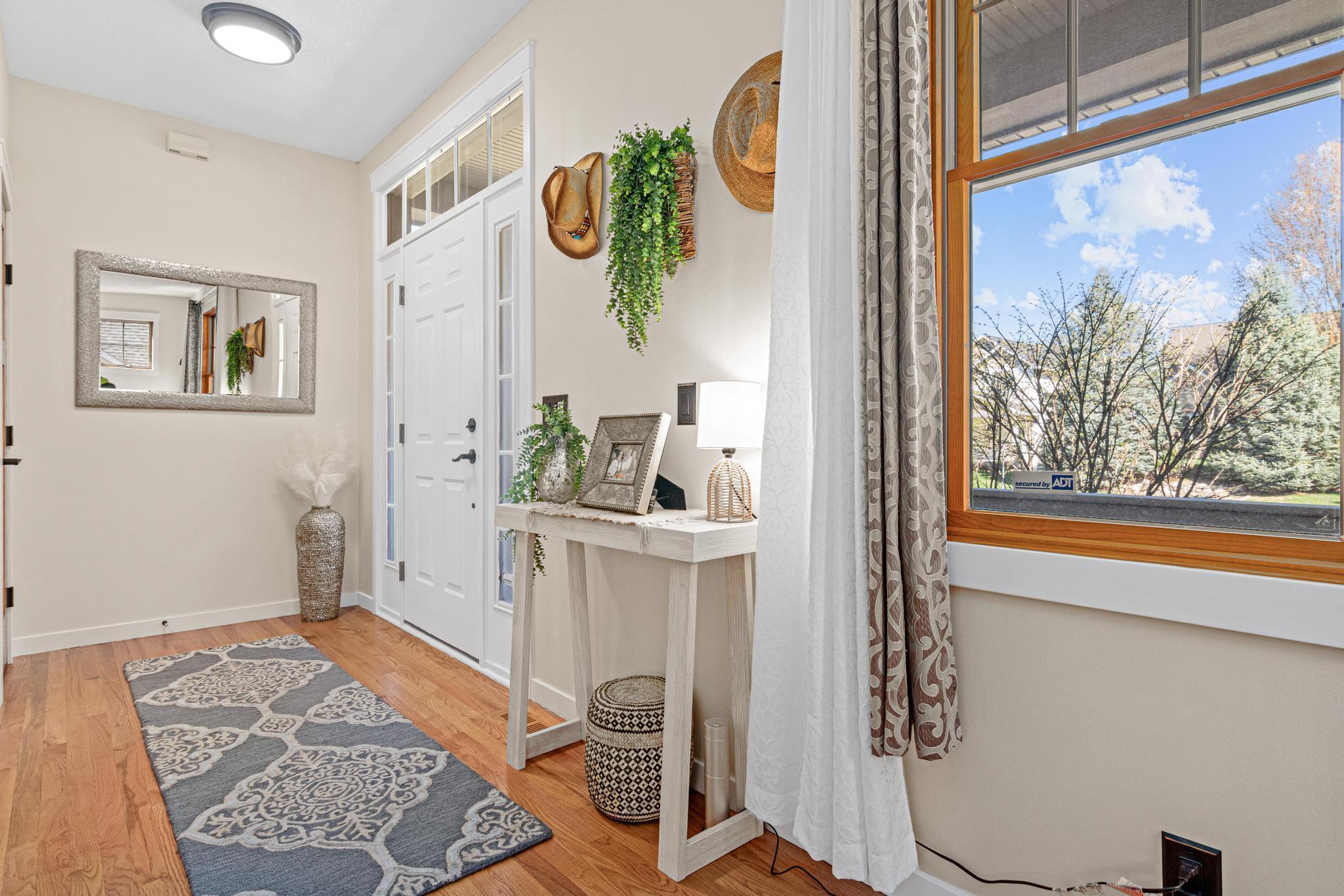 2710 Red Splendor Circle-2.jpg