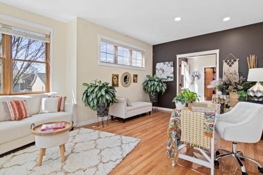 2710 Red Splendor Circle E, Saint Paul, MN 55119