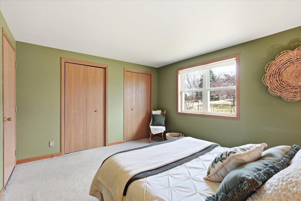 12-Primary Bedroom.jpg