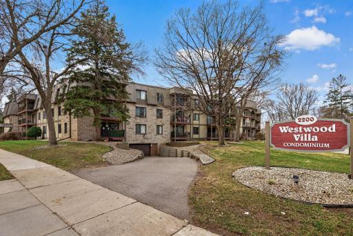 Welcome to 2200 Nevada - Westwood Villa Condominiums!