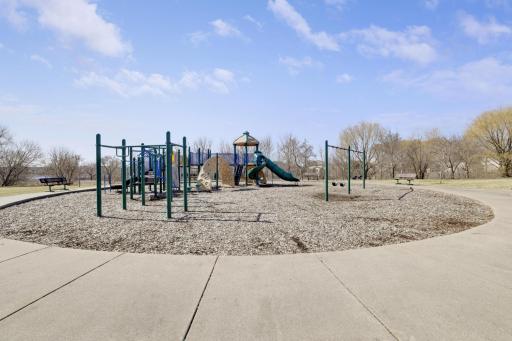 114200 Hundertmark Road, 411, Chaska, MN 55318