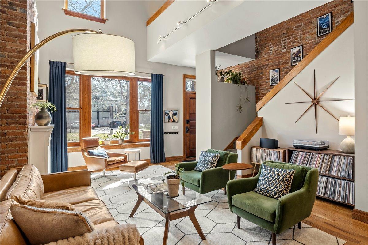 Expert design shows off here