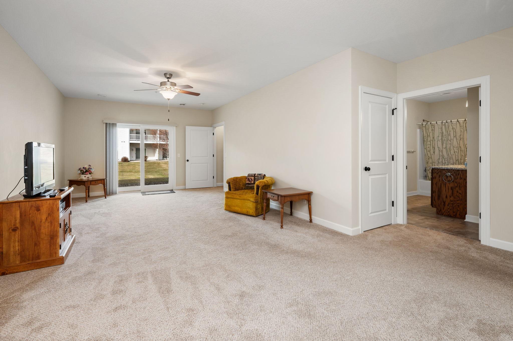 boulevard - 11623 Alpine Dr-18.jpg