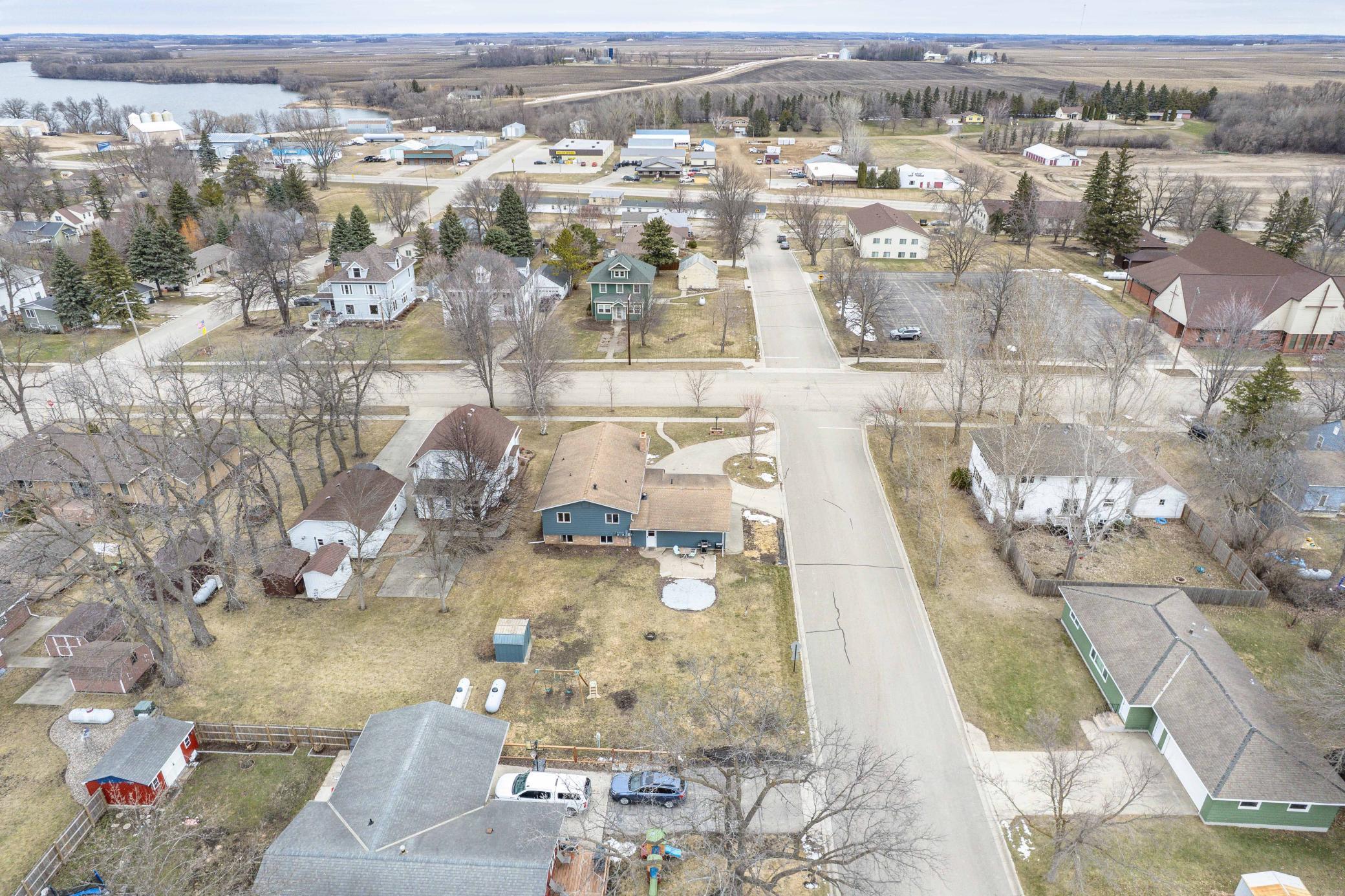 417 Division St Elbow Lake-304.jpg