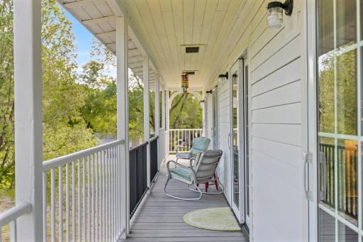305 1st Street NE, Morristown, MN 55052