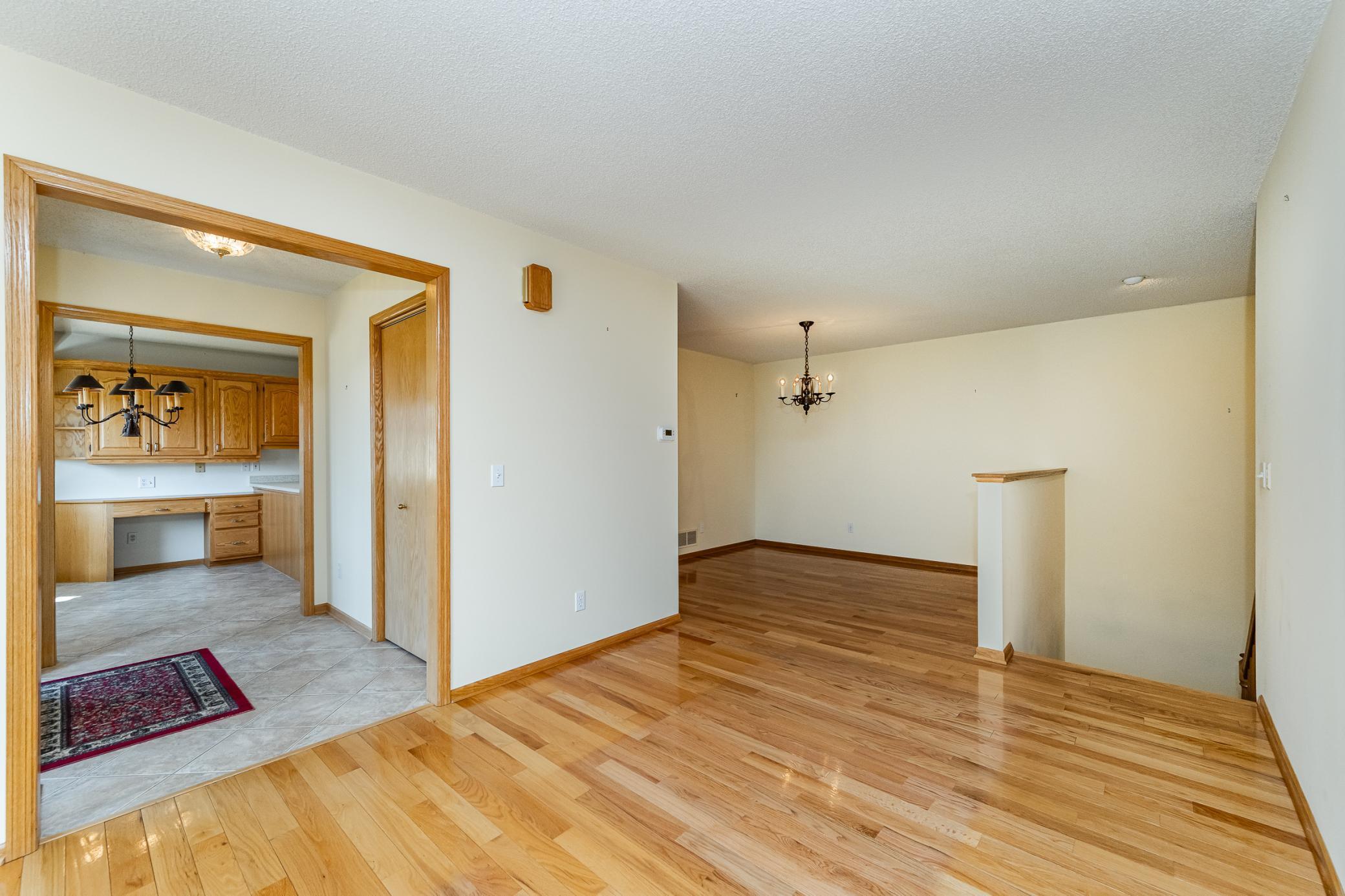 Living Room/Dining Area