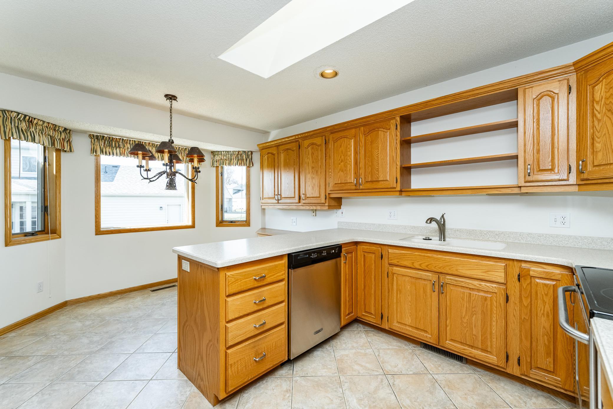 Kitchen/Breakfast Nook