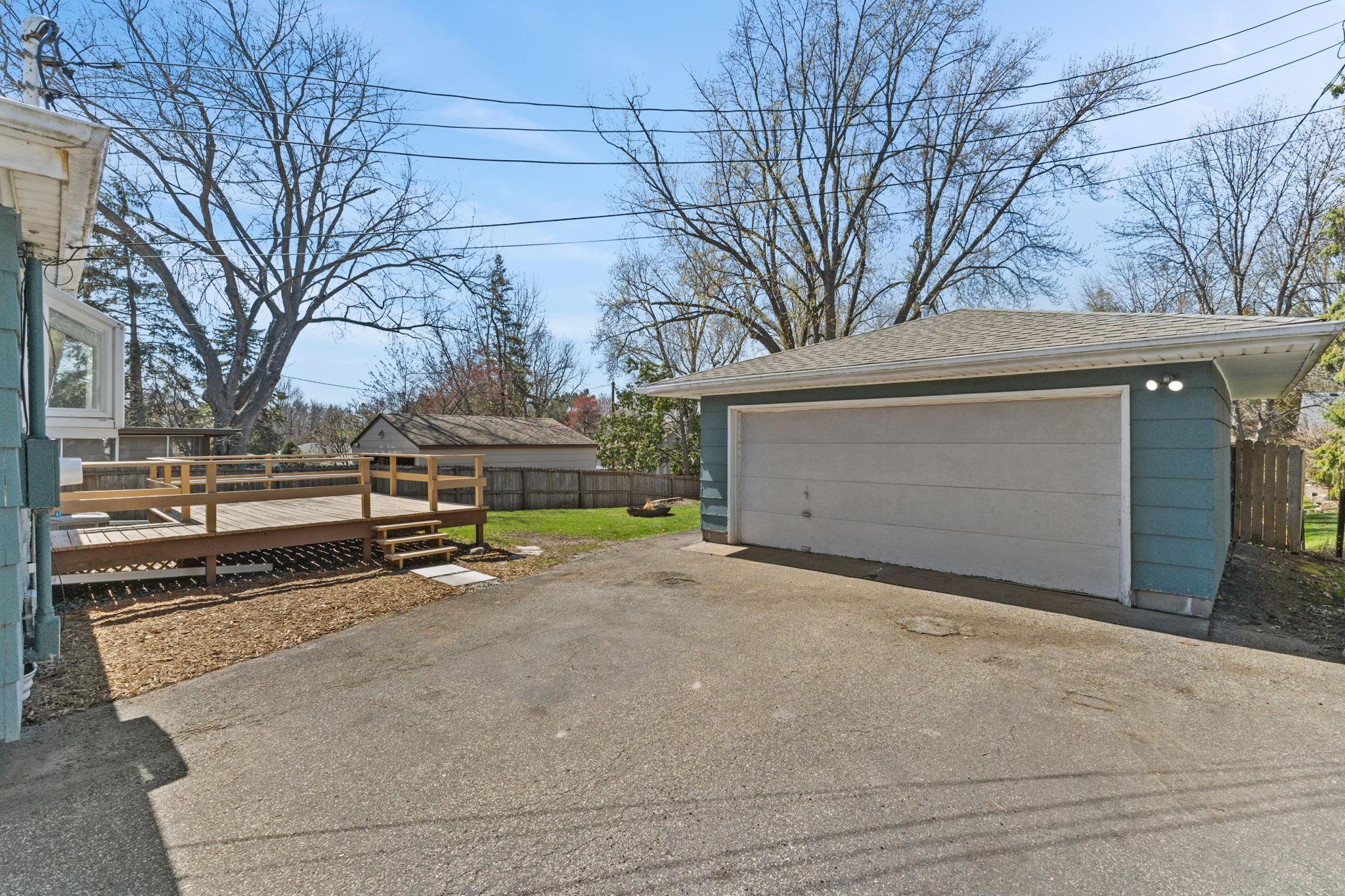 Detached garage with additional storage and convenience