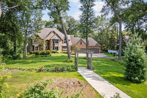 25665 W Comfort Drive, Wyoming, MN 55092