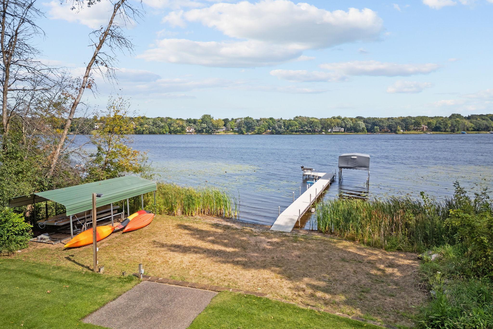 11-web-or-mls-25665 W Comfort Dr-7.jpg