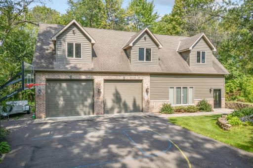 25665 W Comfort Drive, Wyoming, MN 55092
