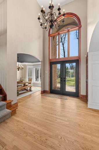 13-web-or-mls-25665 W Comfort Dr Interior-1.jpg