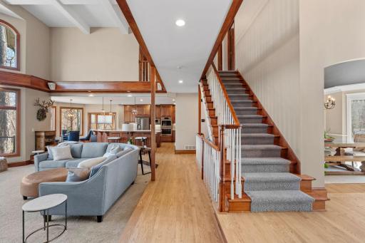 17-web-or-mls-25665 W Comfort Dr Interior-5.jpg