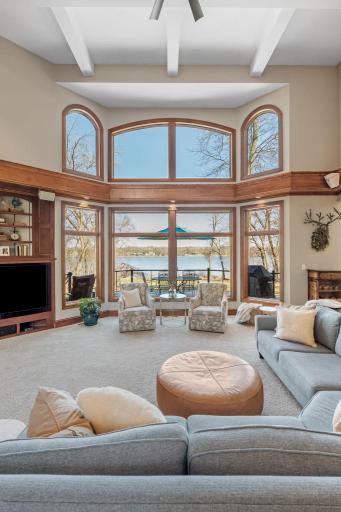 24-web-or-mls-25665 W Comfort Dr Interior-12.jpg