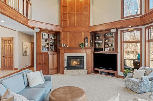 27-web-or-mls-25665 W Comfort Dr Interior-15.jpg