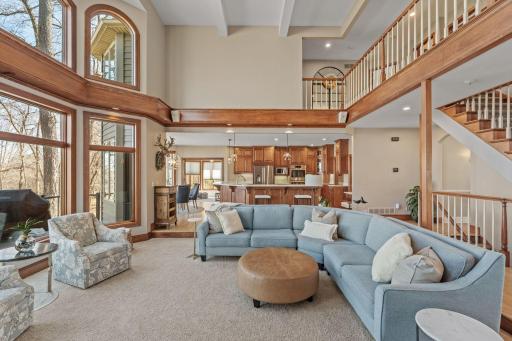 30-web-or-mls-25665 W Comfort Dr Interior-18.jpg