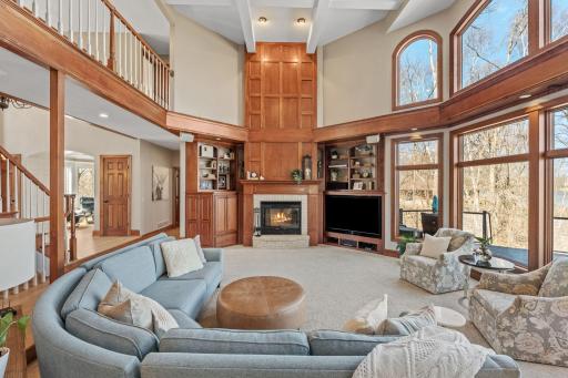 26-web-or-mls-25665 W Comfort Dr Interior-14.jpg