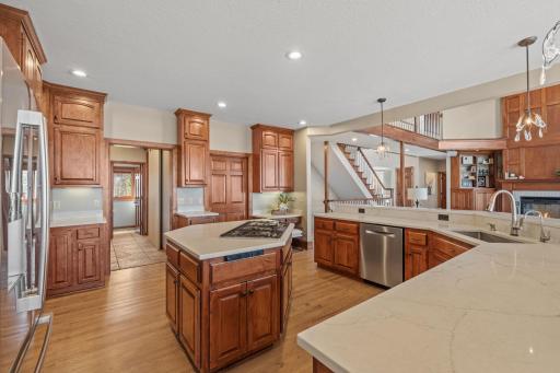 35-web-or-mls-25665 W Comfort Dr Interior-23.jpg