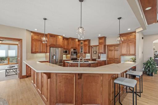 32-web-or-mls-25665 W Comfort Dr Interior-20.jpg