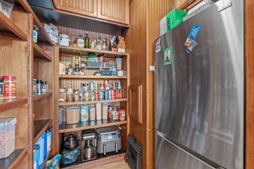 37-web-or-mls-25665 W Comfort Dr Interior-25.jpg